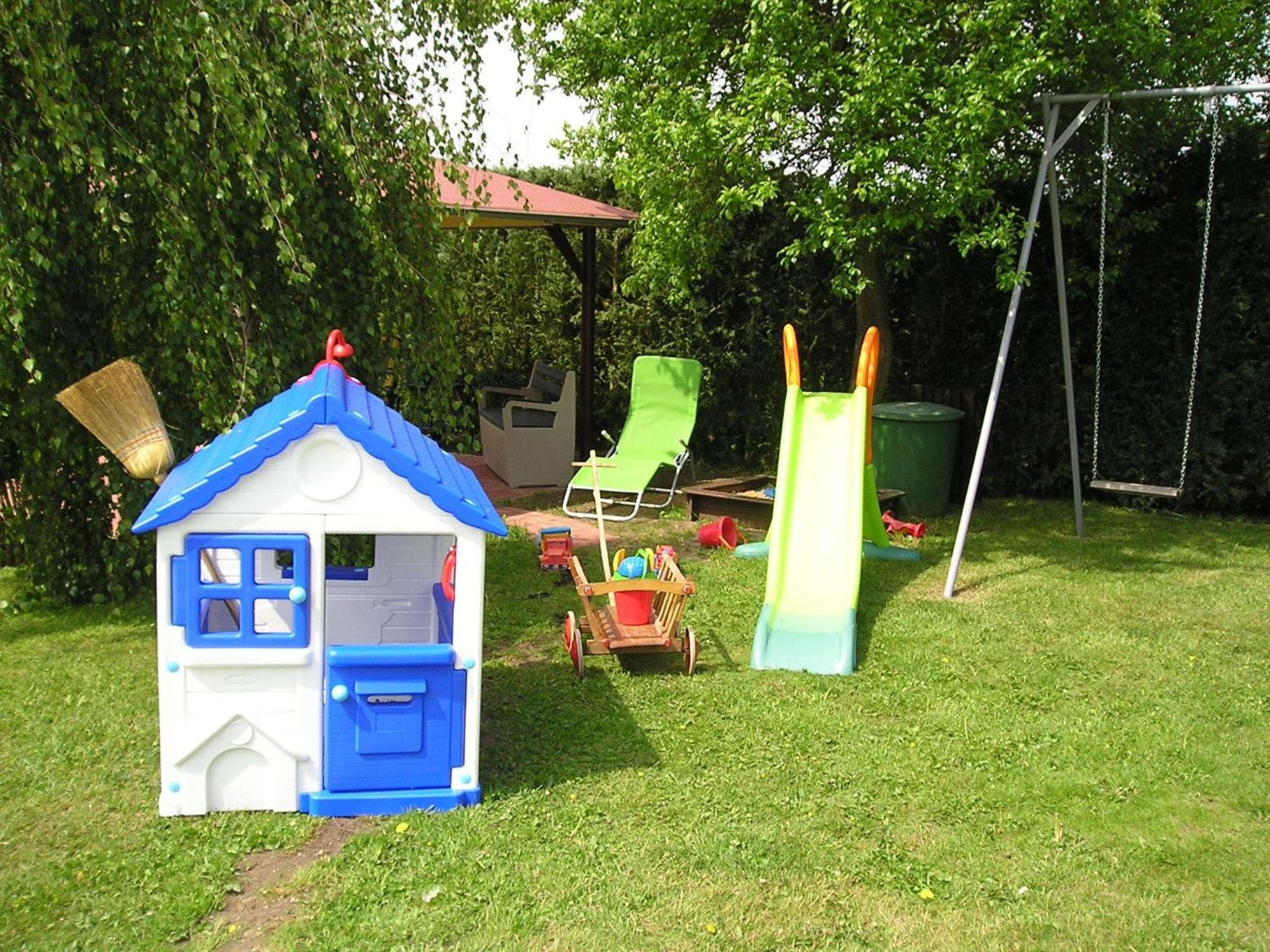 Snug Apartment In Kr Pelin Germany Klein Nienhagen Bagian luar foto